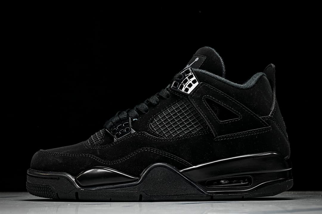 Retro 4 Black Cat